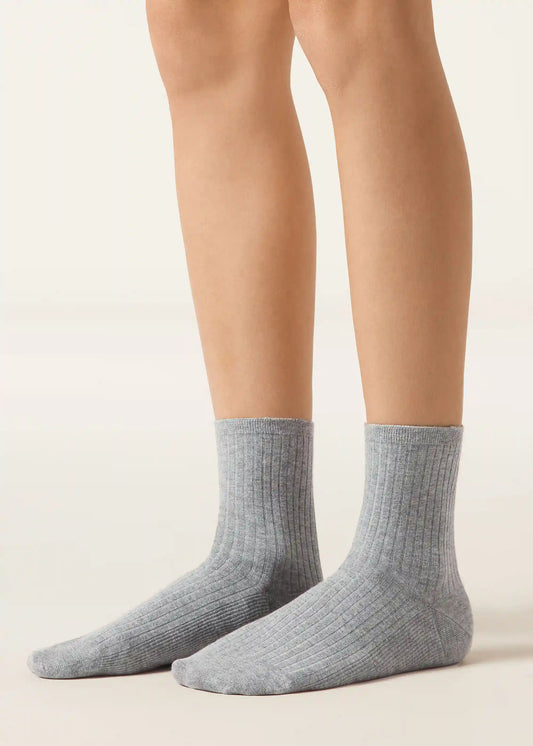 Ribbed Short Socks in Soft Cotton