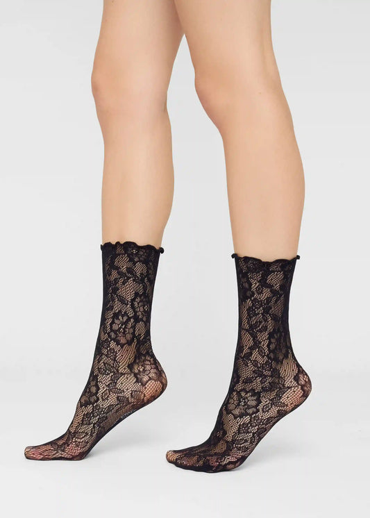Elastic-Free Floral Short Socks