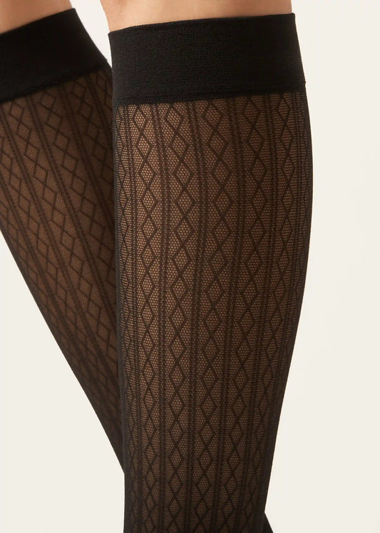 Diamond Patterned Knee-Highs